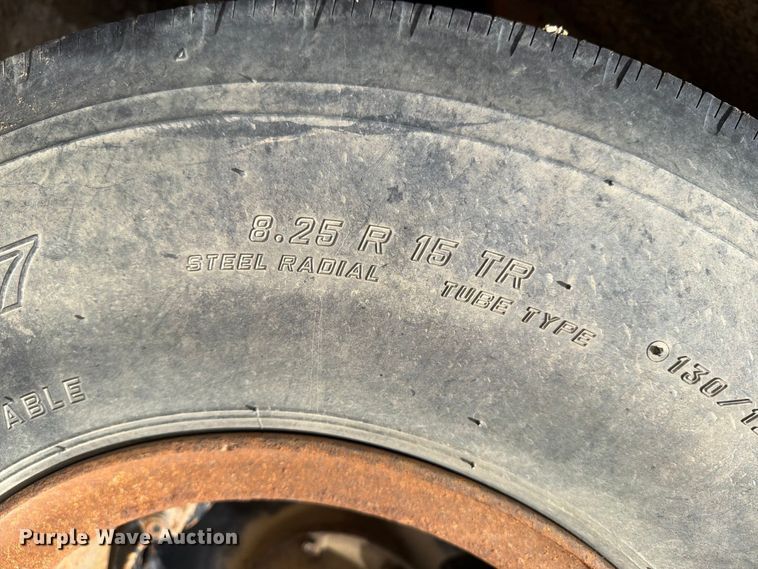 image for item FT8102 1977 Fontaine drop deck equipment trailer
