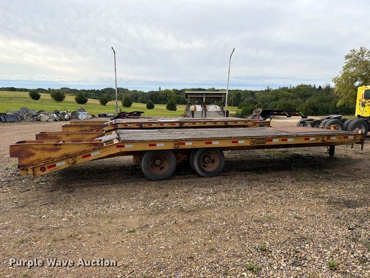 image for item FT8103 1980 Trail King 0850-2400 equipment trailer