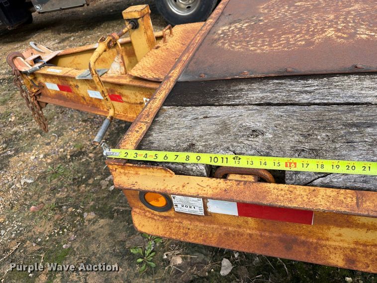 image for item FT8103 1980 Trail King 0850-2400 equipment trailer