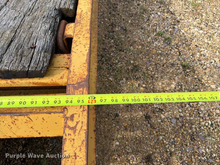 image for item FT8103 1980 Trail King 0850-2400 equipment trailer