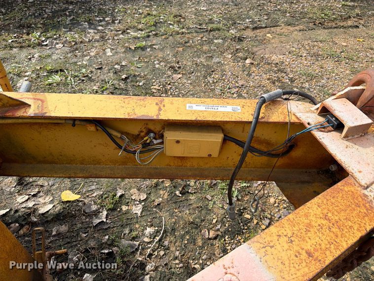image for item FT8103 1980 Trail King 0850-2400 equipment trailer