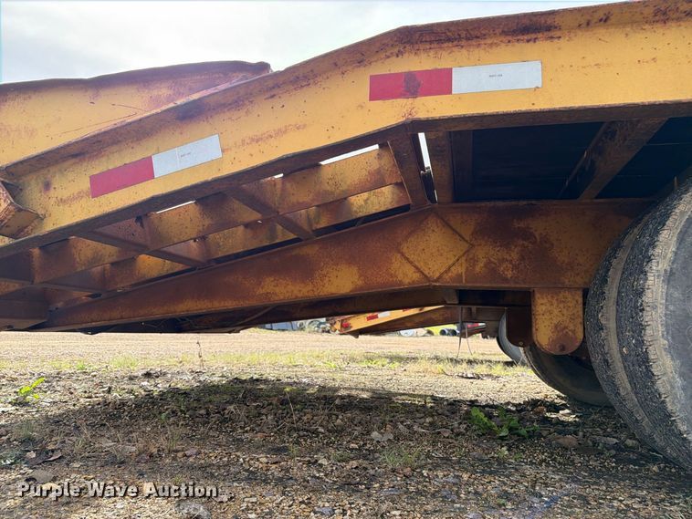image for item FT8103 1980 Trail King 0850-2400 equipment trailer