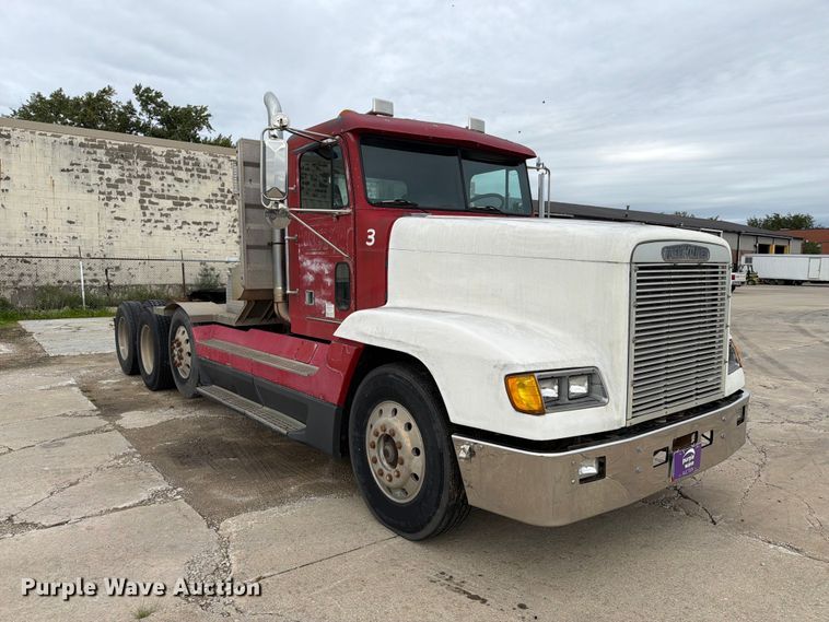 image for item FT8107 1991 Freightliner USF-1E semi truck