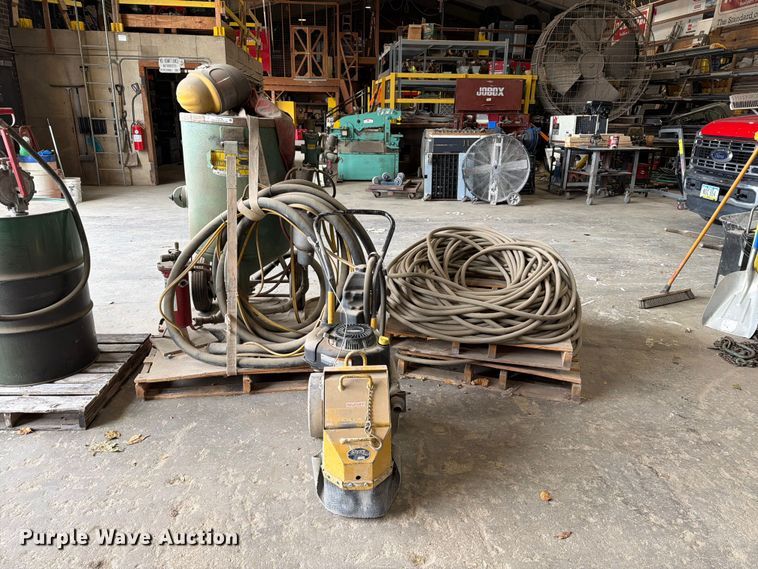 image for item FT8108 Concrete equipment