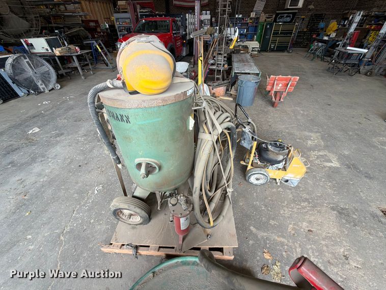 image for item FT8108 Concrete equipment