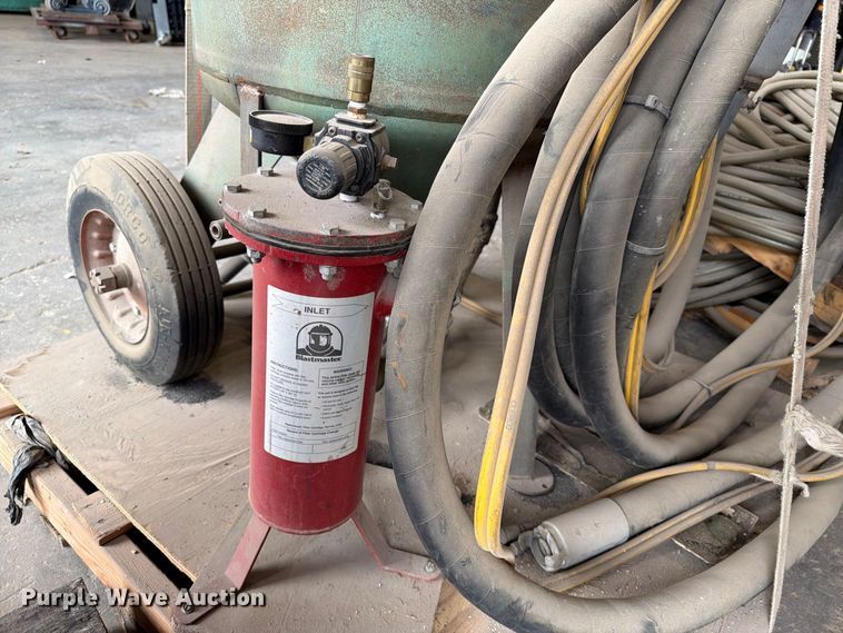 image for item FT8108 Concrete equipment