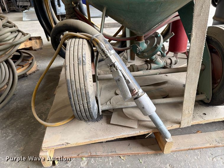 image for item FT8108 Concrete equipment