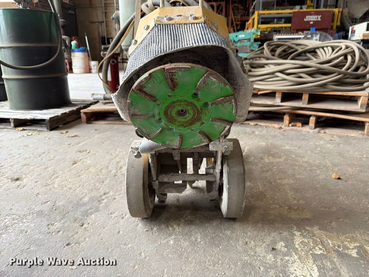 image for item FT8108 Concrete equipment