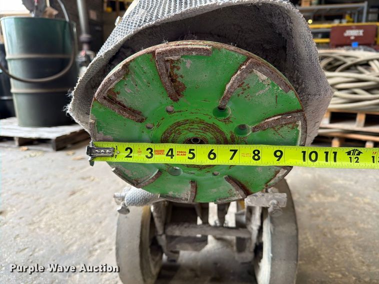 image for item FT8108 Concrete equipment