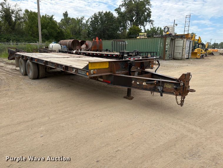 image for item FU4585 2001 Holden Industries HCZ20KT equipment trailer