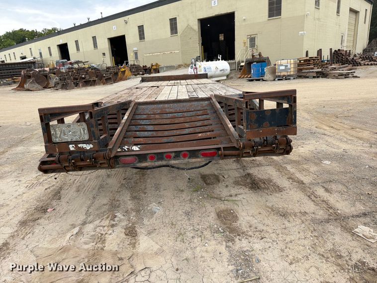 image for item FU4585 2001 Holden Industries HCZ20KT equipment trailer