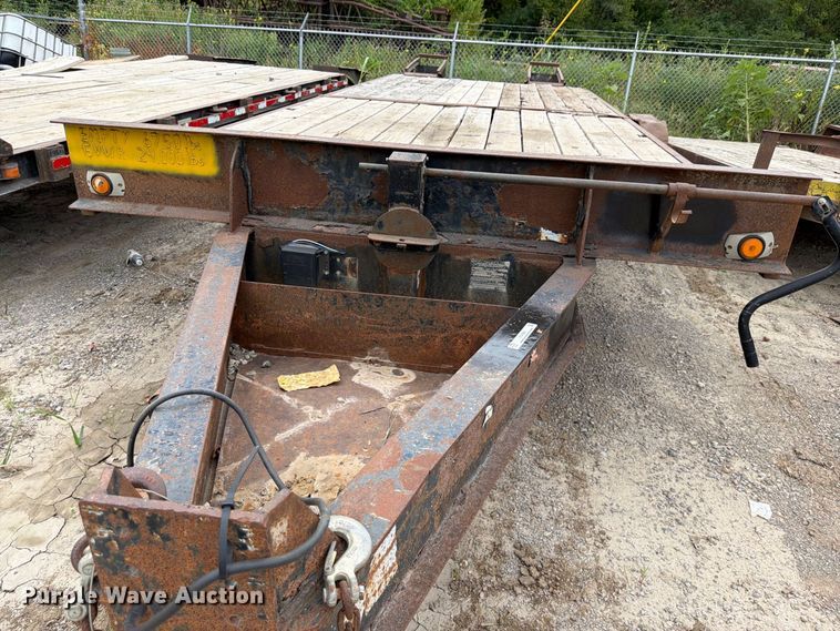 image for item FU4585 2001 Holden Industries HCZ20KT equipment trailer