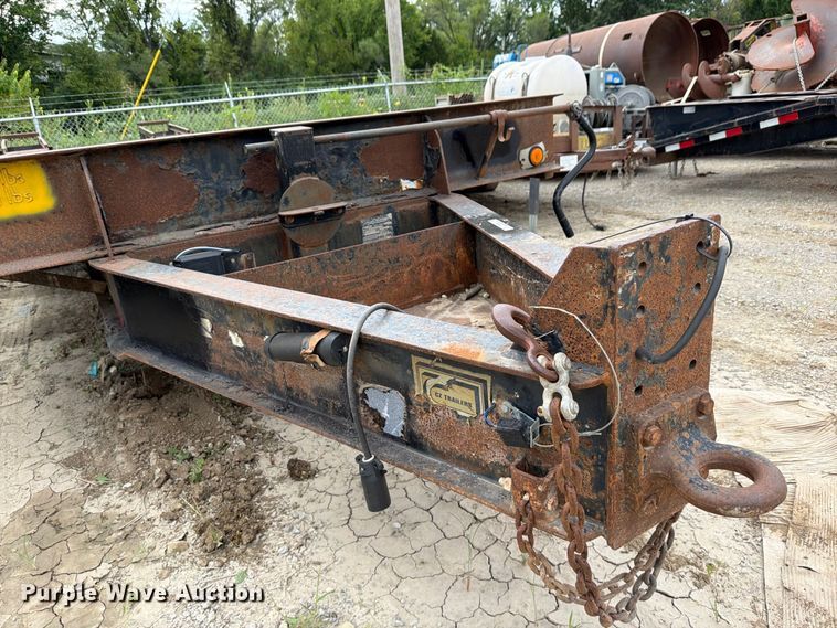 image for item FU4585 2001 Holden Industries HCZ20KT equipment trailer