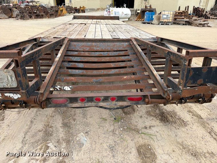 image for item FU4585 2001 Holden Industries HCZ20KT equipment trailer