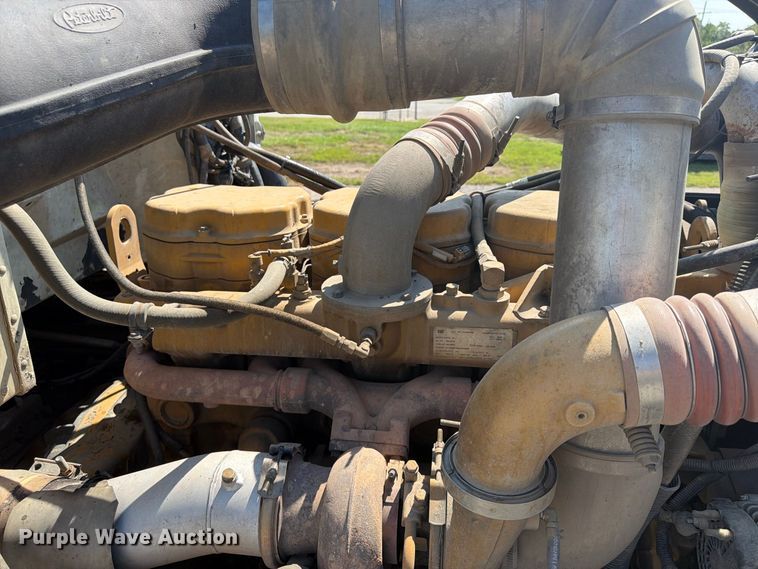 image for item FU4597 2001 Peterbilt 378 fuel / lube truck