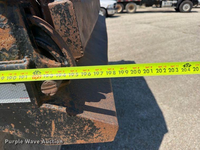 image for item FU4598 2003 Mack CV 713 dump truck