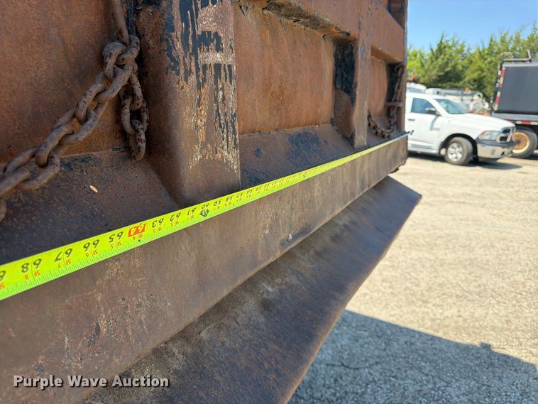 image for item FU4598 2003 Mack CV 713 dump truck