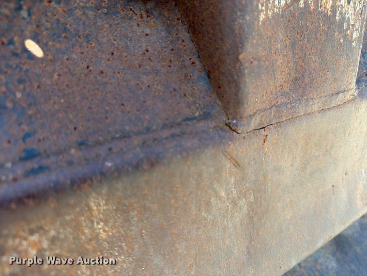 image for item FU4598 2003 Mack CV 713 dump truck