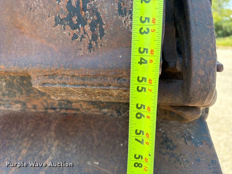 image for item FU4598 2003 Mack CV 713 dump truck