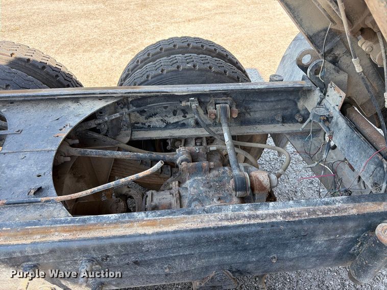 image for item FU4598 2003 Mack CV 713 dump truck