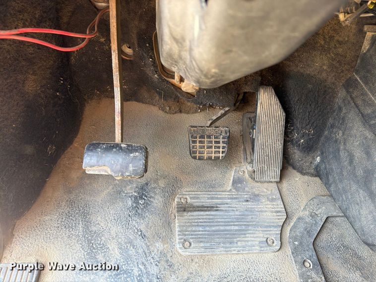 image for item FU4598 2003 Mack CV 713 dump truck