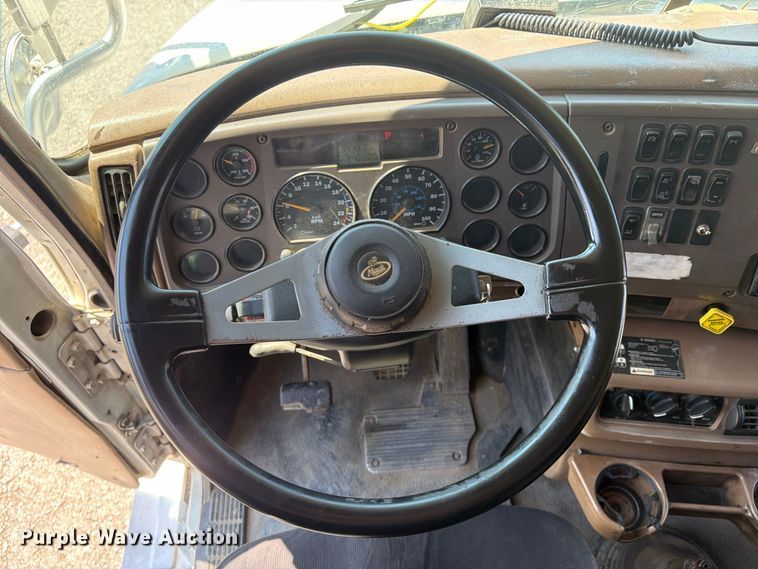 image for item FU4598 2003 Mack CV 713 dump truck