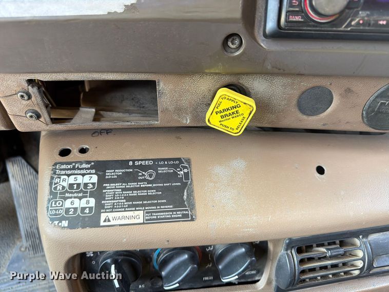 image for item FU4598 2003 Mack CV 713 dump truck