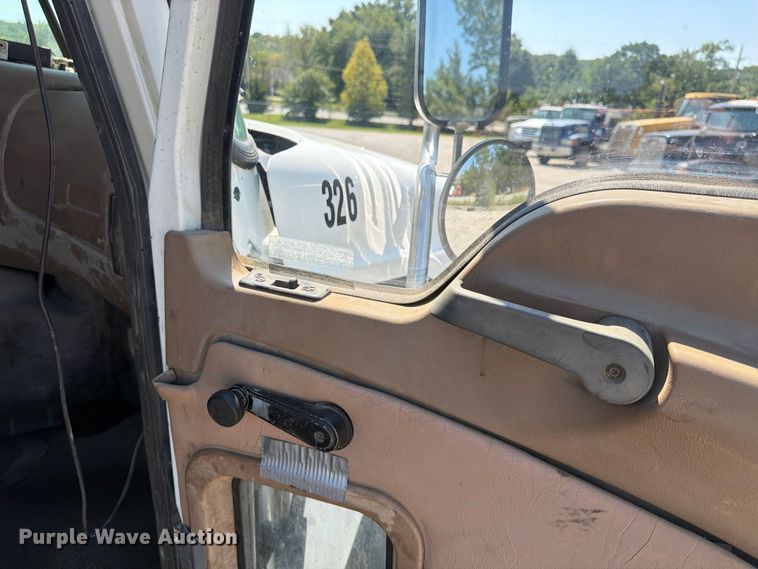 image for item FU4598 2003 Mack CV 713 dump truck