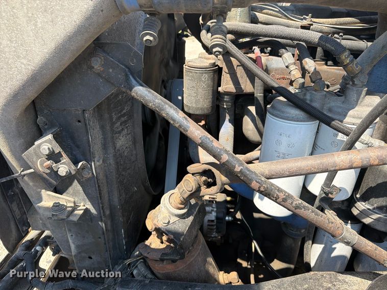 image for item FU4598 2003 Mack CV 713 dump truck