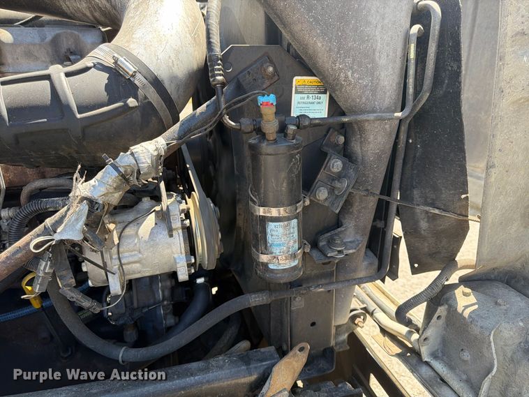 image for item FU4598 2003 Mack CV 713 dump truck