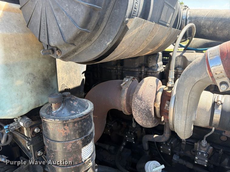 image for item FU4598 2003 Mack CV 713 dump truck