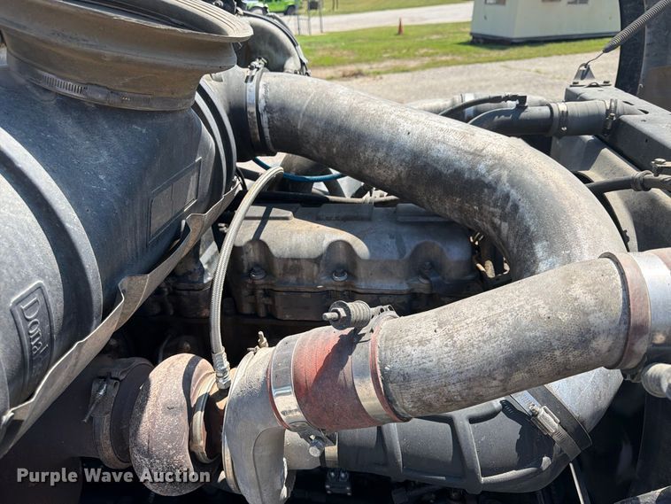 image for item FU4598 2003 Mack CV 713 dump truck