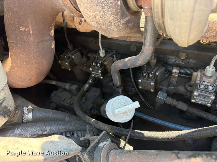 image for item FU4598 2003 Mack CV 713 dump truck