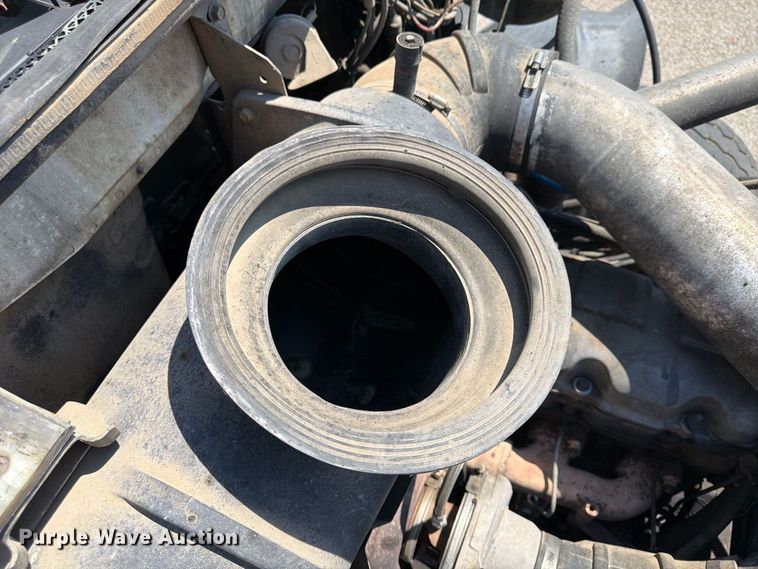 image for item FU4598 2003 Mack CV 713 dump truck