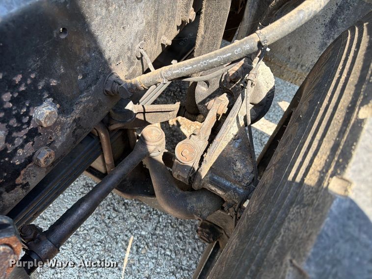image for item FU4598 2003 Mack CV 713 dump truck