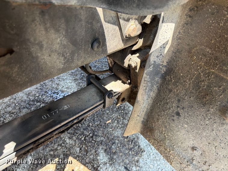 image for item FU4598 2003 Mack CV 713 dump truck