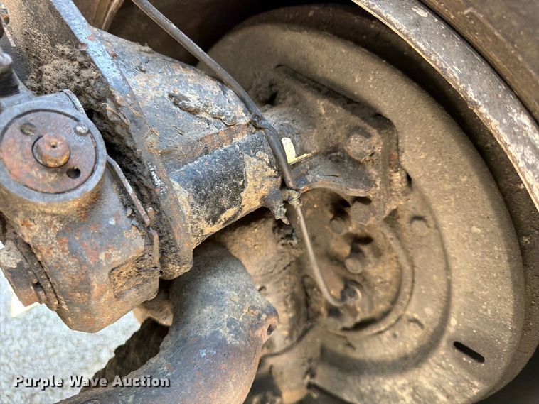 image for item FU4598 2003 Mack CV 713 dump truck