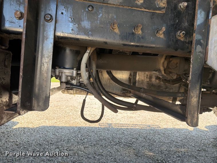 image for item FU4598 2003 Mack CV 713 dump truck
