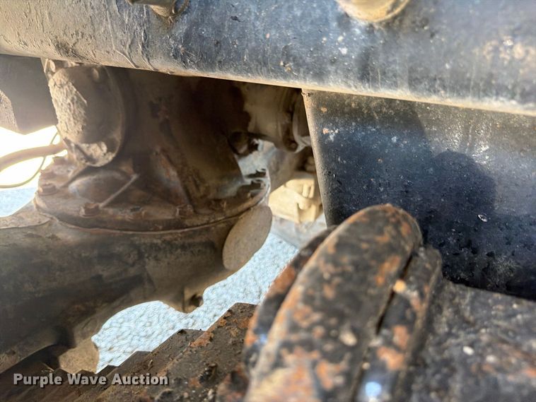 image for item FU4598 2003 Mack CV 713 dump truck