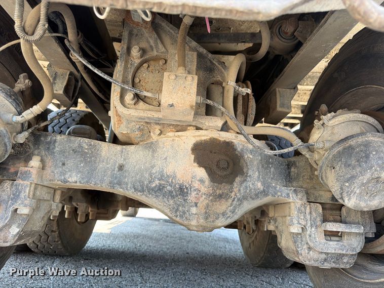 image for item FU4598 2003 Mack CV 713 dump truck