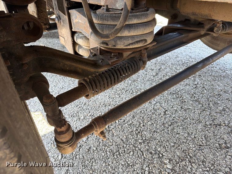 image for item FU4598 2003 Mack CV 713 dump truck