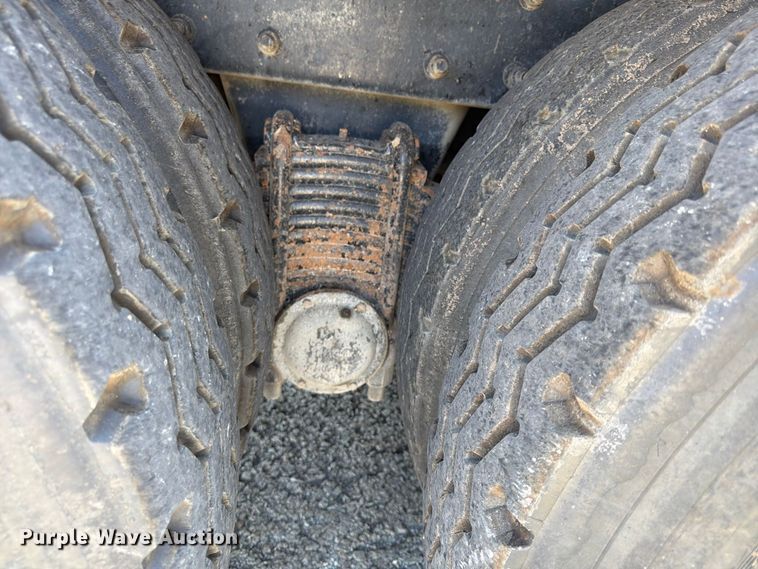 image for item FU4598 2003 Mack CV 713 dump truck