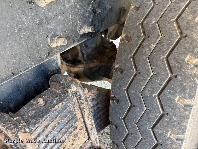 image for item FU4598 2003 Mack CV 713 dump truck