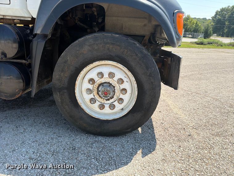 image for item FU4598 2003 Mack CV 713 dump truck