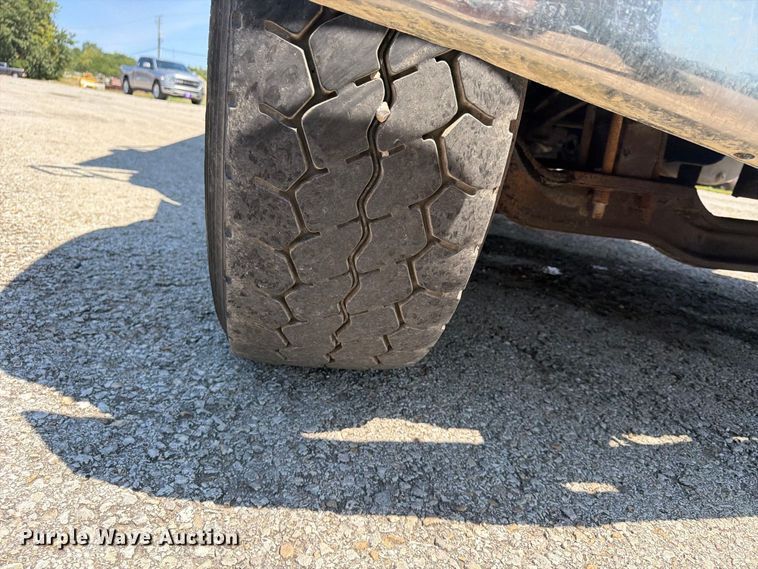 image for item FU4598 2003 Mack CV 713 dump truck