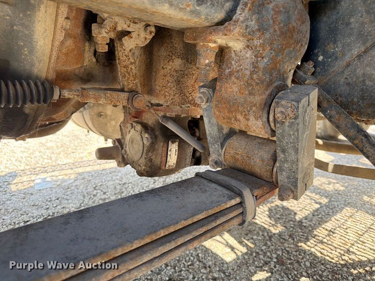 image for item FU4602 1996 Mack CH613 semi truck