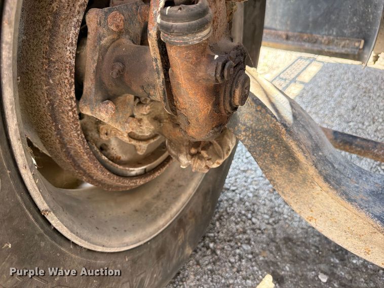 image for item FU4602 1996 Mack CH613 semi truck
