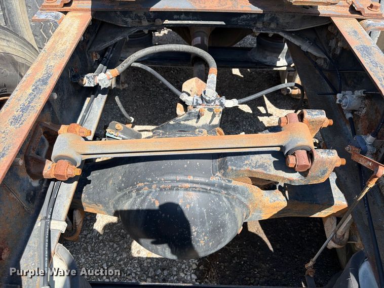 image for item FU4602 1996 Mack CH613 semi truck