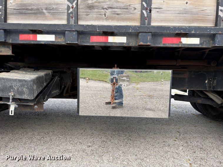 image for item FU4603 2001 Sterling Truck L7500 Series dump flatbed truck