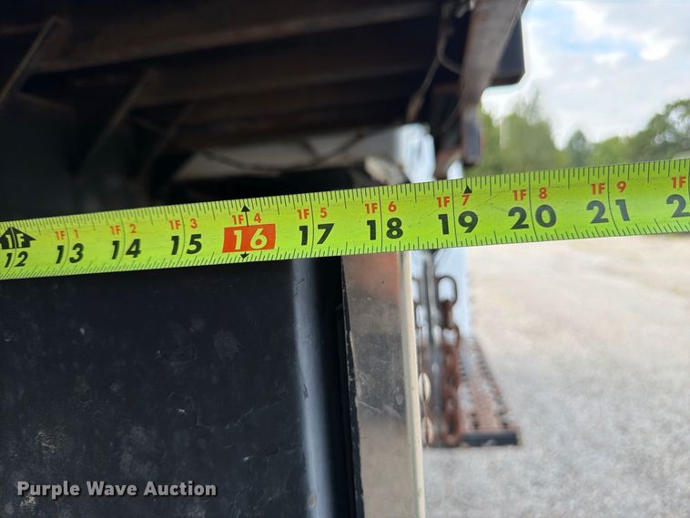 image for item FU4603 2001 Sterling Truck L7500 Series dump flatbed truck